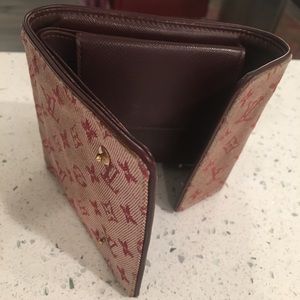 Authentic Louis Vuitton Josephine wallet